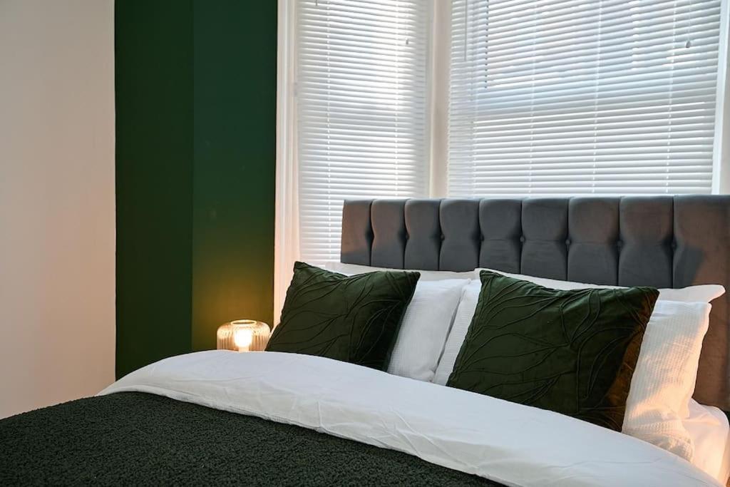 Fabulous 3 Bed Nw London Apartment With Private Garden Exterior photo
