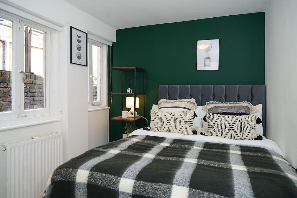 Fabulous 3 Bed Nw London Apartment With Private Garden Exterior photo